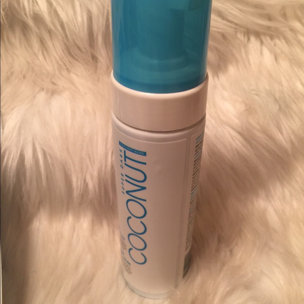 MineTan Coconut Water Based Tanner Foam with Mitt - Picture 2 of 6